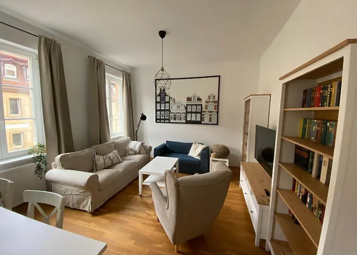 Wohnung In Bayreuths Schoenster Strasse